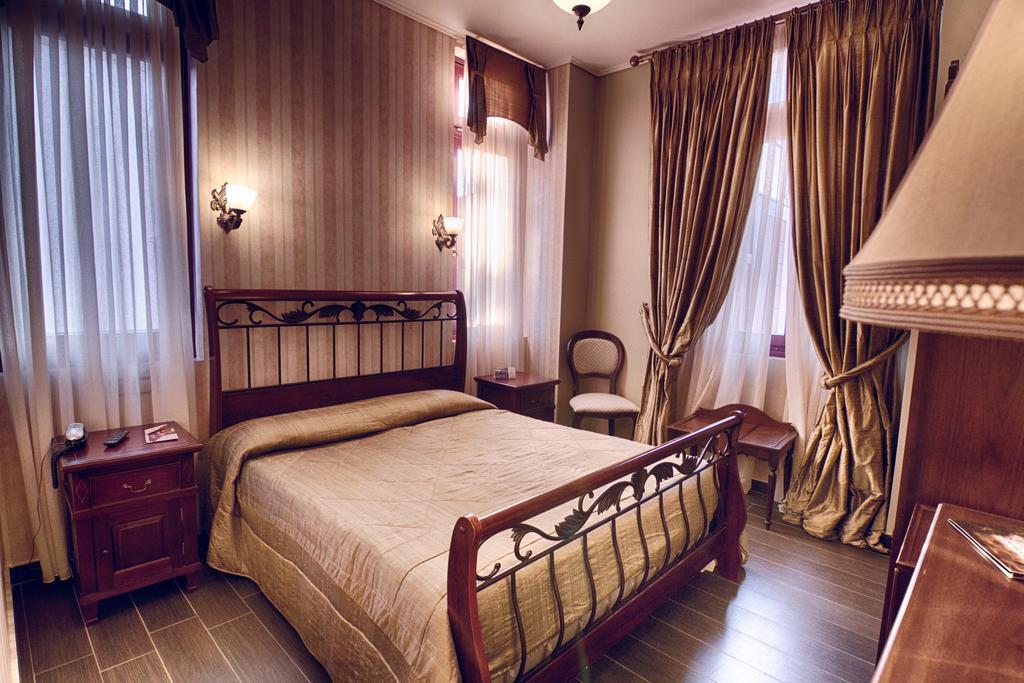 Theofilos Paradise Boutique Hotel Mytilene Exterior foto